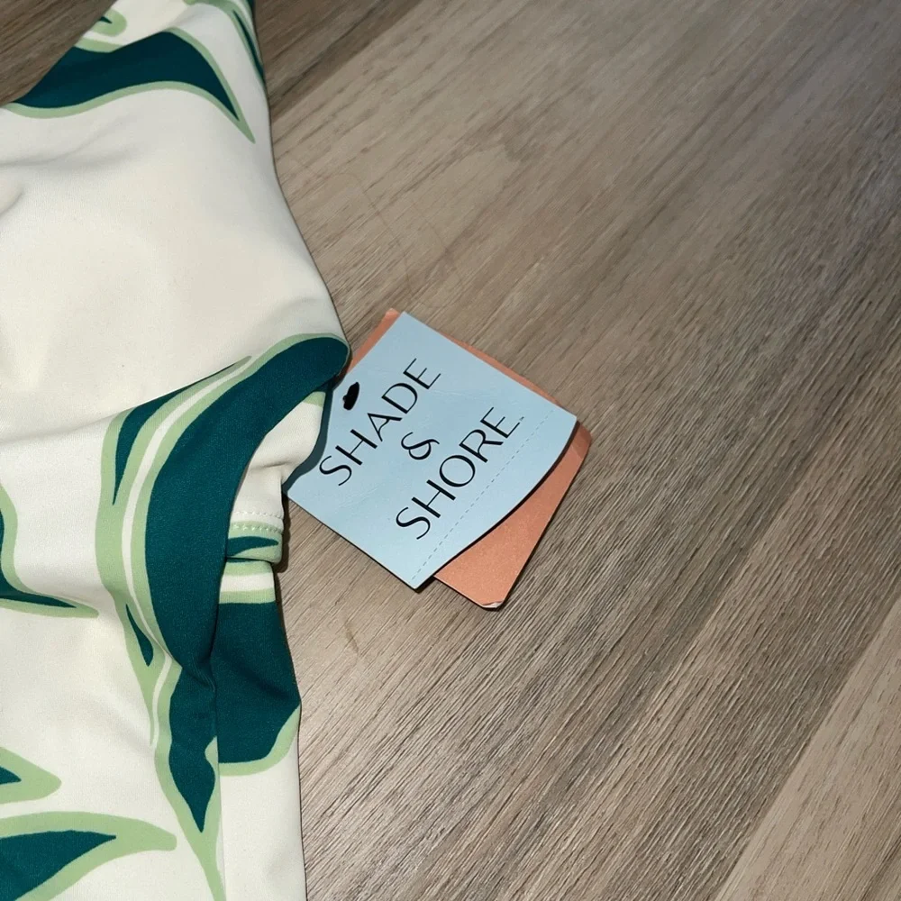 NWT Tropical Green Leaf One-Piece Swimsuit Halter Tie